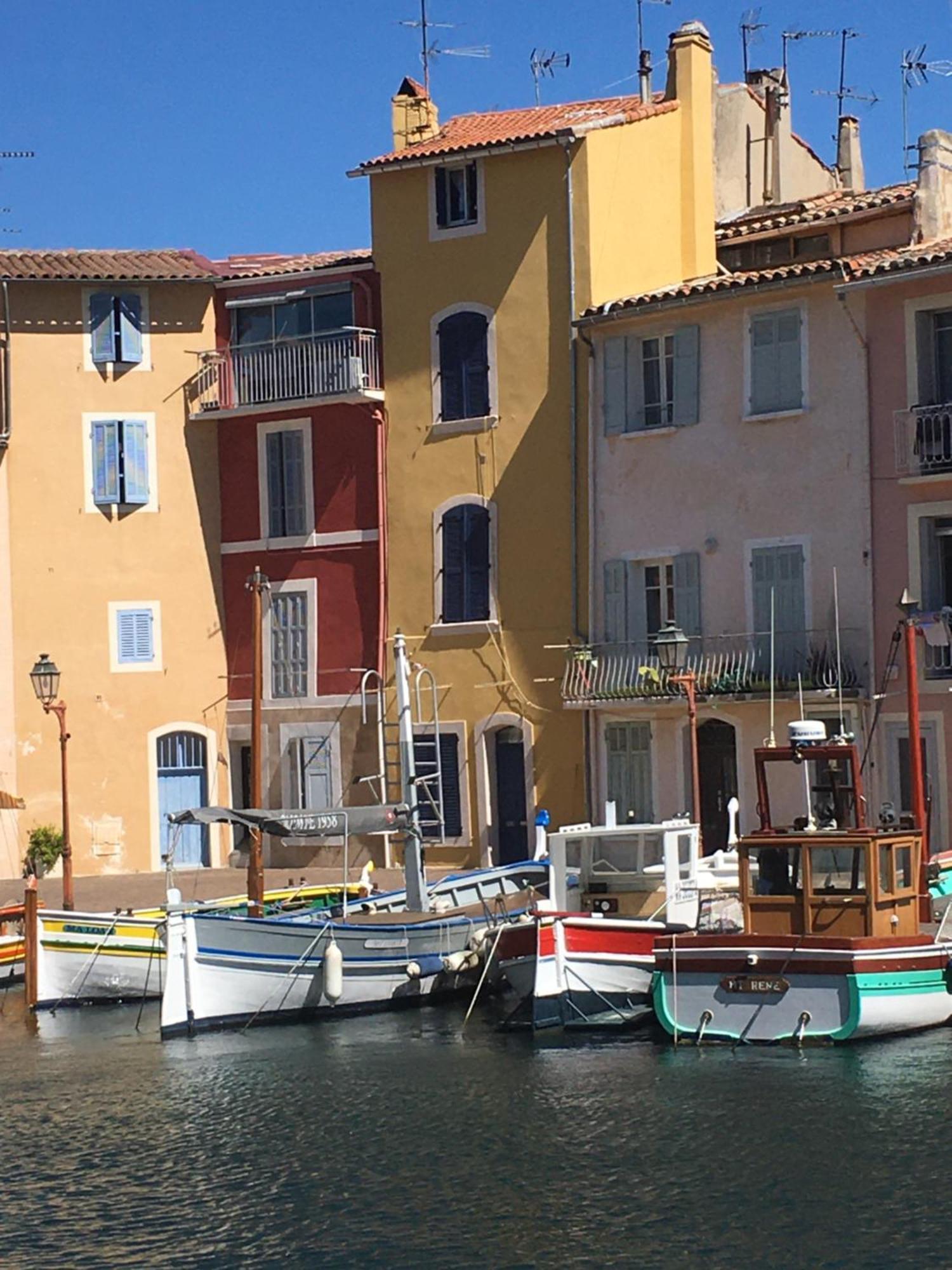 La Mouette Bleue Maison De Ville Individuelle Et Climatisee Martigues Luaran gambar